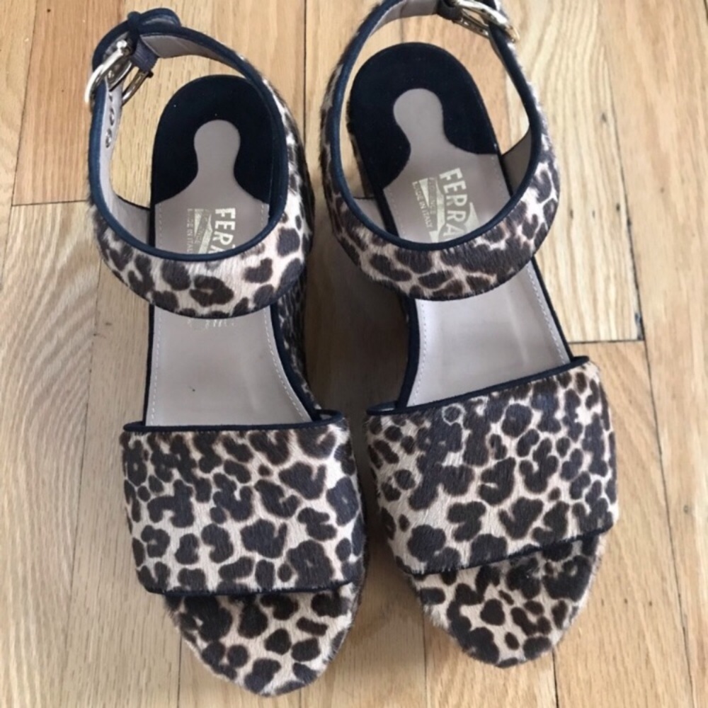 ❌SOLD❌ SALVATORE FERRAGAMO Lucrezia Sandal 8.5 - Picture 1 of 5